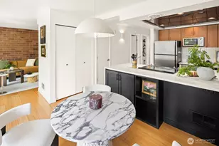 905 Cherry St, Seattle, WA 98104 - Photo 10