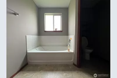 30510 37th Avenue E, Graham, WA 98338 - Photo 10