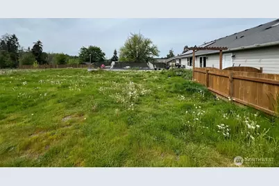 30510 37th Avenue E, Graham, WA 98338 - Photo 18