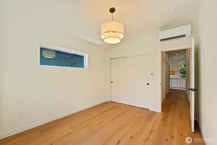 817 NE 100th St, Seattle, WA 98125 - Photo 22
