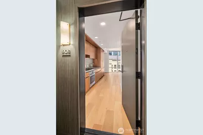 121 Stewart Street #908, Seattle, WA 98101 - Photo 4