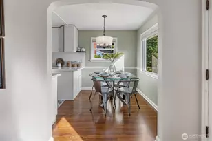 1022 NE 72nd St, Seattle, WA 98115 - Photo 6