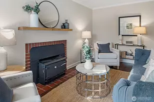 1022 NE 72nd St, Seattle, WA 98115 - Photo 4