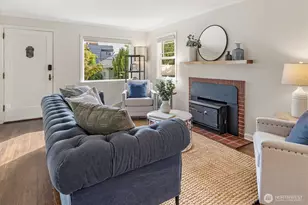1022 NE 72nd St, Seattle, WA 98115 - Photo 2
