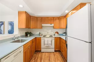 4170 244th Pl SE, Sammamish, WA 98029 - Photo 10