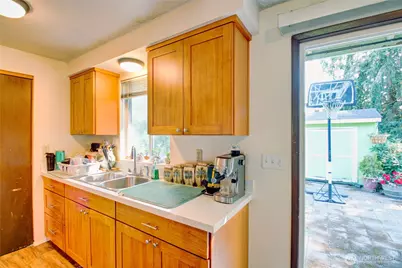 1100 N 18th Street, Mount Vernon, WA 98273 - Photo 10