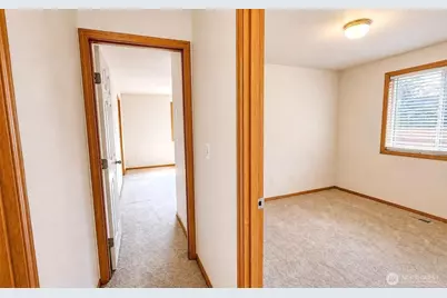 248 Shantel Street, Mount Vernon, WA 98274 - Photo 14