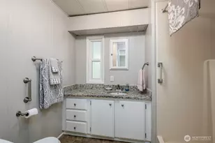 201 Union Ave SE, Renton, WA 98059 - Photo 12