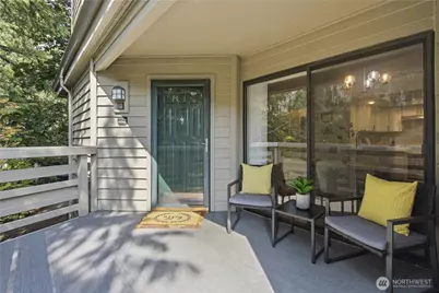 1266 Bellevue Way #4, Bellevue, WA 98004 - Photo 2
