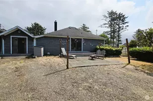 4503 K Pl, Seaview, WA 98644 - Photo 8