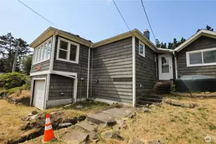 4503 K Pl, Seaview, WA 98644 - Photo 4