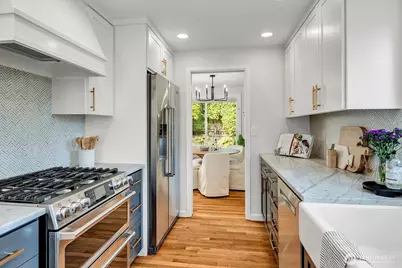 1411 176th Place NE, Bellevue, WA 98008 - Photo 10