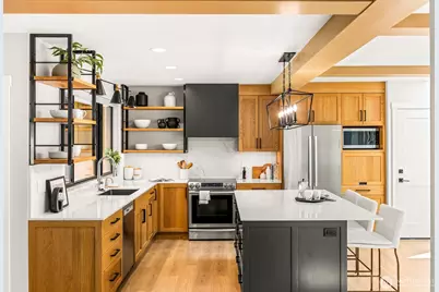 9047 51st Avenue NE, Seattle, WA 98115 - Photo 10