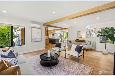 9047 51st Avenue NE, Seattle, WA 98115 - Photo 8