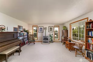 104 Angels Ln, Kalama, WA 98625 - Photo 8