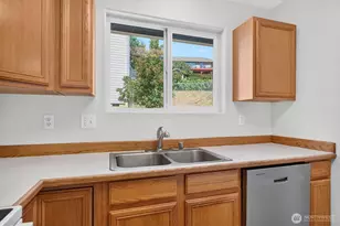 2701 Glen More St, Kelso, WA 98626 - Photo 10