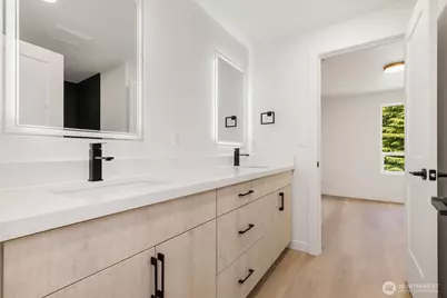18103 81st St E, Bonney Lake, WA 98391 - Photo 32