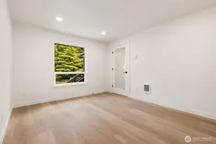 18103 81st St E, Bonney Lake, WA 98391 - Photo 14