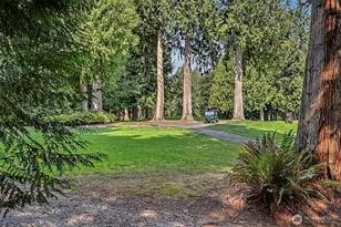 2235 Sahalee Dr E, Sammamish, WA 98074 - Photo 14