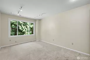 2235 Sahalee Dr E, Sammamish, WA 98074 - Photo 6