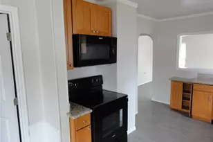 411 7th St SE, Auburn, WA 98002 - Photo 4