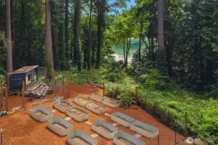 12640 Manzanita Rd NE, Bainbridge Island, WA 98110 - Photo 4