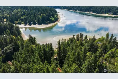 12640 Manzanita Road NE, Bainbridge Island, WA 98110 - Photo 38