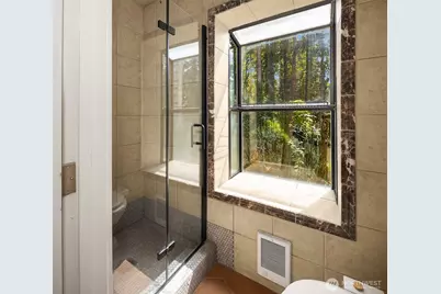 12640 Manzanita Road NE, Bainbridge Island, WA 98110 - Photo 26