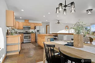668 Parkview Pl, Blaine, WA 98230 - Photo 8