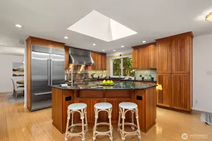 3734 NE 150th St, Lake Forest Park, WA 98155 - Photo 2