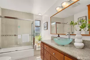 3734 NE 150th St, Lake Forest Park, WA 98155 - Photo 10