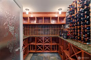 8723 Talbot Rd, Edmonds, WA 98026 - Photo 36