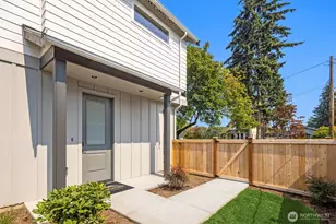 2402 Cleveland Ave, Everett, WA 98201 - Photo 4