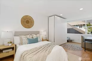 906 13th Ave, Seattle, WA 98122 - Photo 10