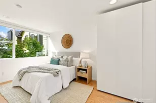 906 13th Ave, Seattle, WA 98122 - Photo 12