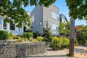 906 13th Ave, Seattle, WA 98122 - Photo 32