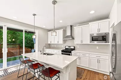 18630 Greenwood Place E, Bonney Lake, WA 98391 - Photo 6
