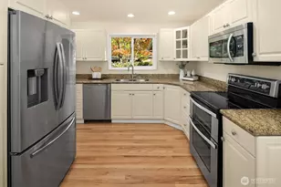 16217 NE 25th St, Bellevue, WA 98008 - Photo 12