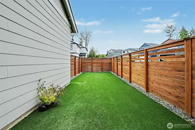 15137 Tyee Drive E, Bonney Lake, WA 98391 - Photo 32