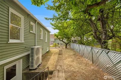 8311 3rd Avenue NW, Seattle, WA 98117 - Photo 28