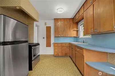 8311 3rd Avenue NW, Seattle, WA 98117 - Photo 14