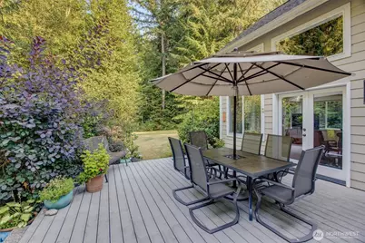 6477 Cultus Bay Road, Clinton, WA 98236 - Photo 28
