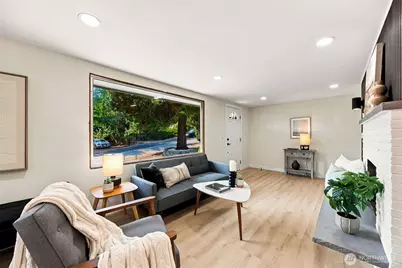 2538 NE 107th Street, Seattle, WA 98125 - Photo 4