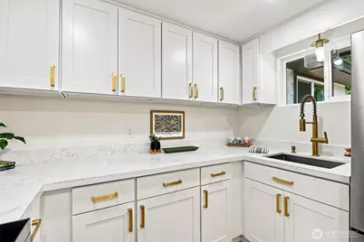 2538 NE 107th Street, Seattle, WA 98125 - Photo 10