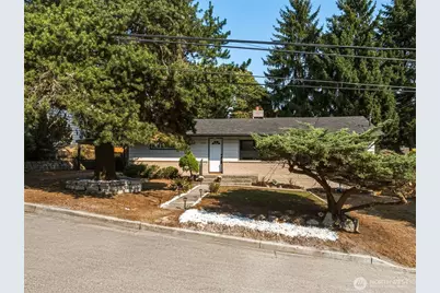 2538 NE 107th Street, Seattle, WA 98125 - Photo 1