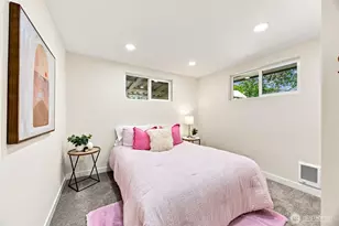 2538 NE 107th St, Seattle, WA 98125 - Photo 18