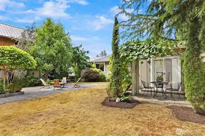 430 Ericksen Avenue NE, Bainbridge Island, WA 98110 - Photo 32
