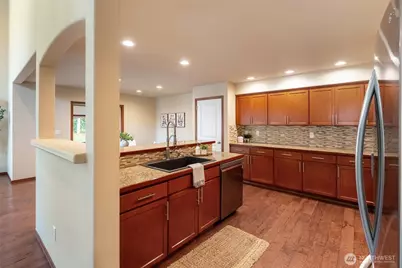 328 Barry Loop, Mount Vernon, WA 98274 - Photo 8