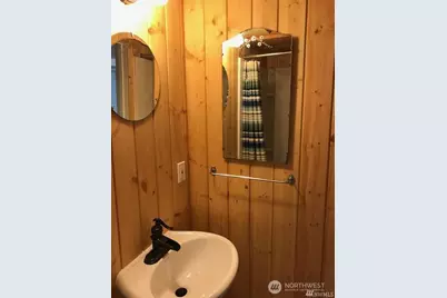 3222 30th Avenue W, Seattle, WA 98199 - Photo 18