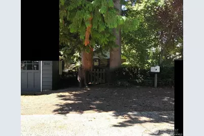 3222 30th Avenue W, Seattle, WA 98199 - Photo 6
